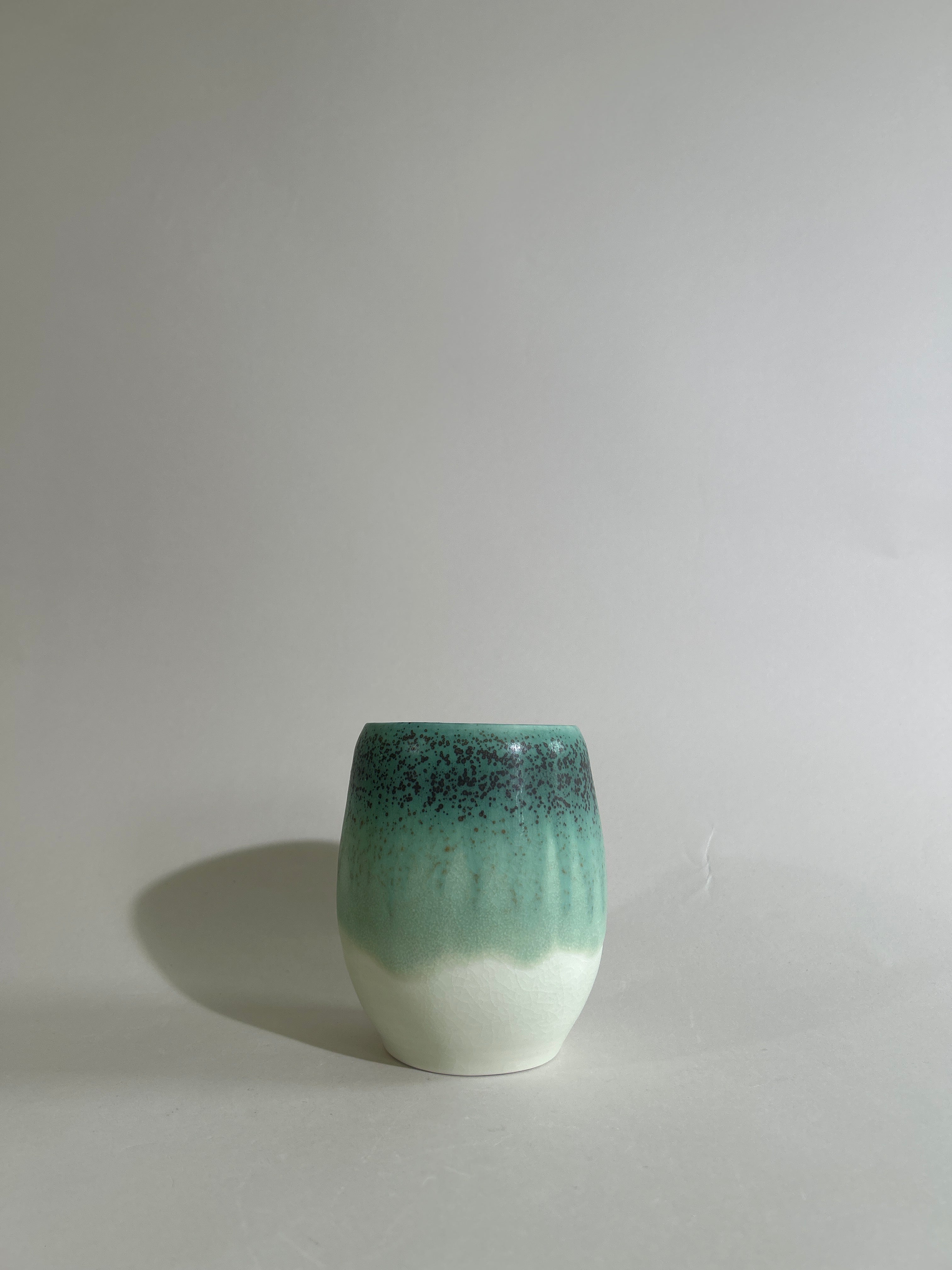 Green porcelain cup 2
