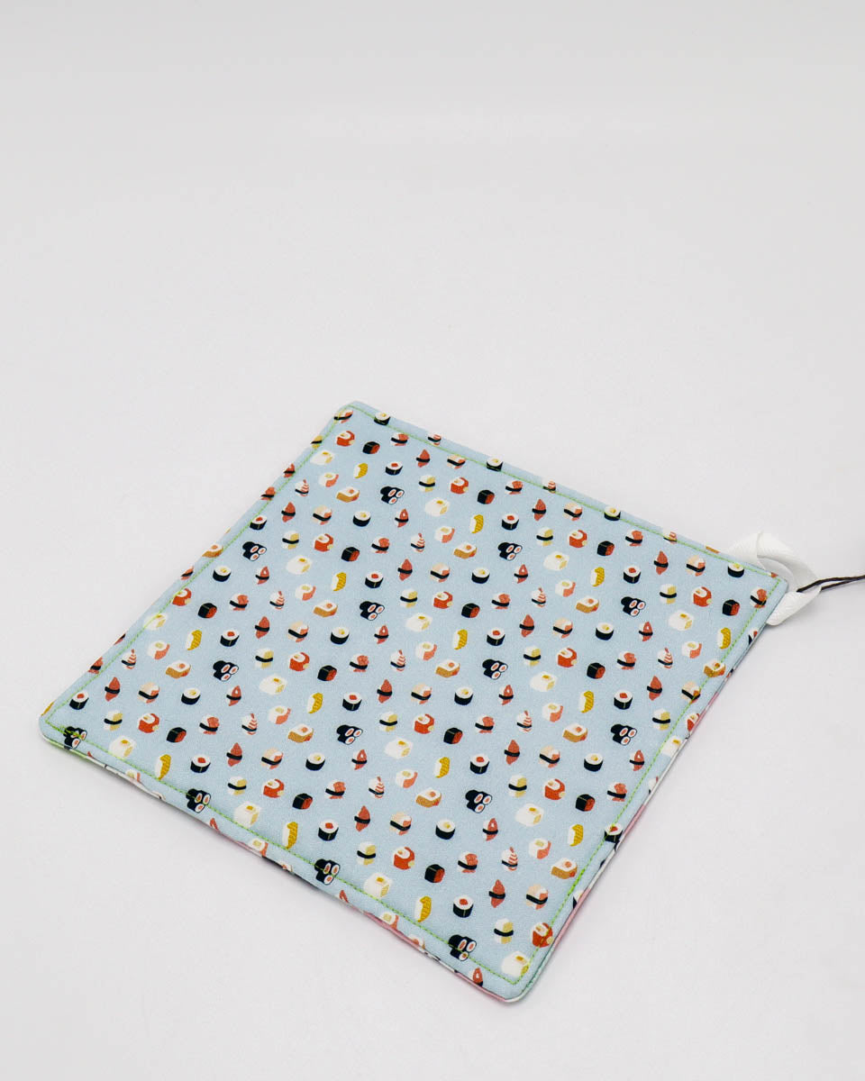 7x7" Pot Holder/Hot Pad: Cats/sushi 3-panel front, sushi back