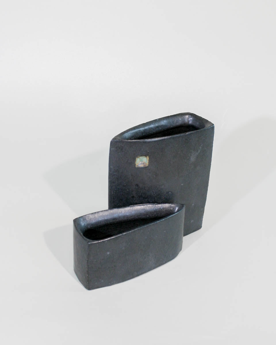 2 Pocket Vase