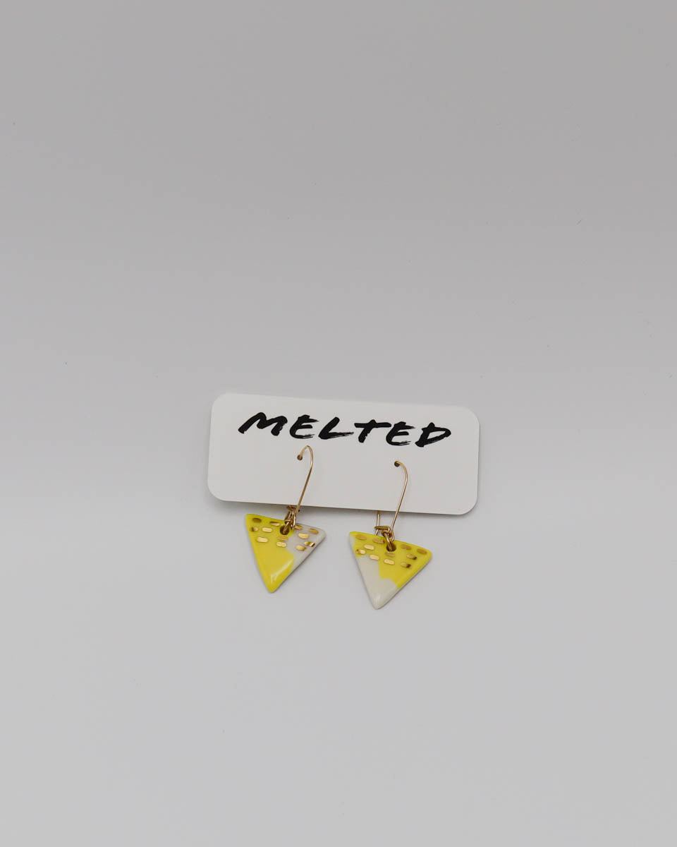 Earrings 18k gold filled wire with triangle yellow